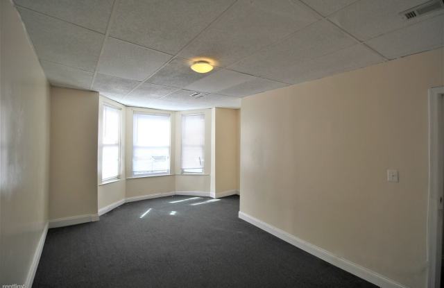 3435 Reisterstown Road Gallery 2