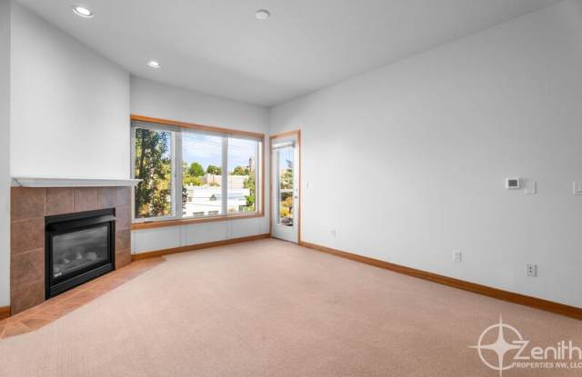 400 W 8th Street photos photos