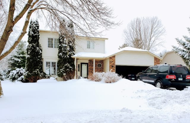 8903 Sequoia Road - 8903 Sequoia Road, Woodbury, MN 55125