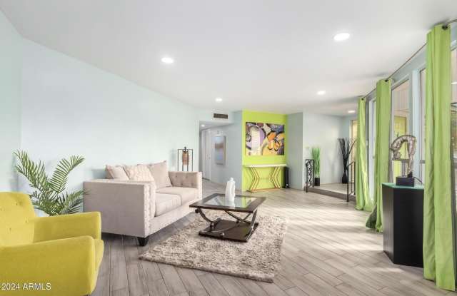 4428 W Laurie Lane Gallery 2