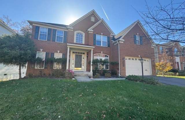 STUNNING 5 BEDROOM 4.5 BATH HOME IN CROSS CREEK CLUB AVAILABLE 1/30/2026 photos photos