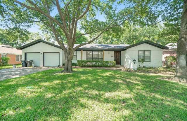 7001 Robinhood Lane - 7001 Robinhood Lane, Fort Worth, TX 76112