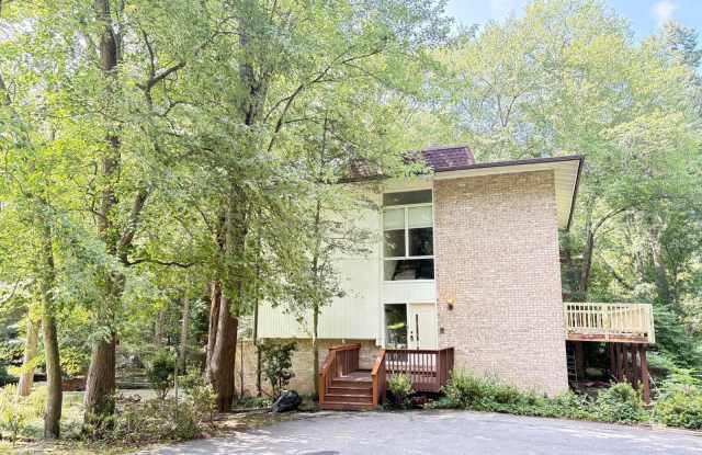 10612 CROSSING CREEK Road Gallery 2