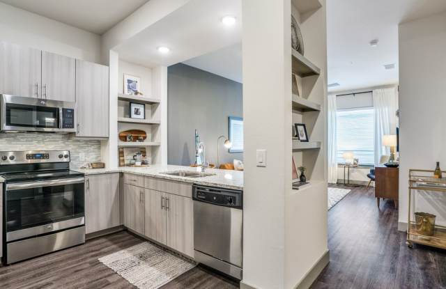 Avalon by AvalonBay West Plano Gallery 3