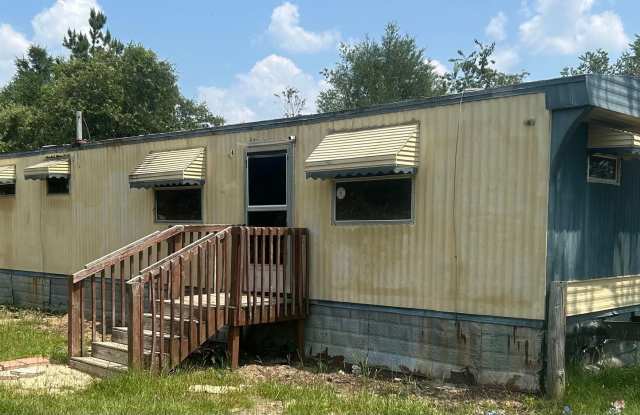 Apply now! Rent this 3 Bedroom mobile home in Williston! photos photos