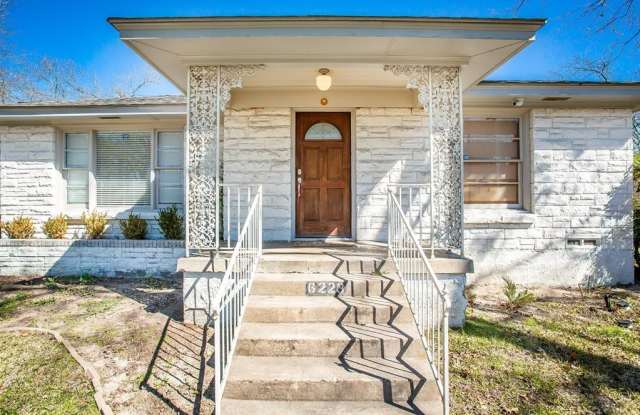 6223 Hollis Avenue Gallery 2