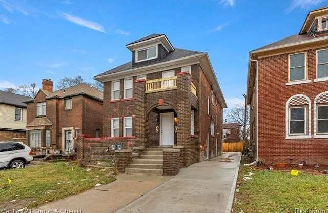 3250 Tyler St photos photos