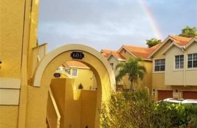 2121 S Ocean Blvd - 2121 S Ocean Blvd, Lauderdale-by-the-Sea, FL 33062
