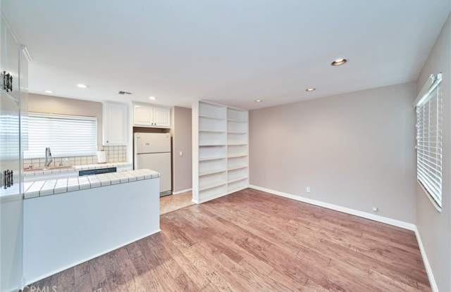 6910 Grovespring Drive Gallery 3