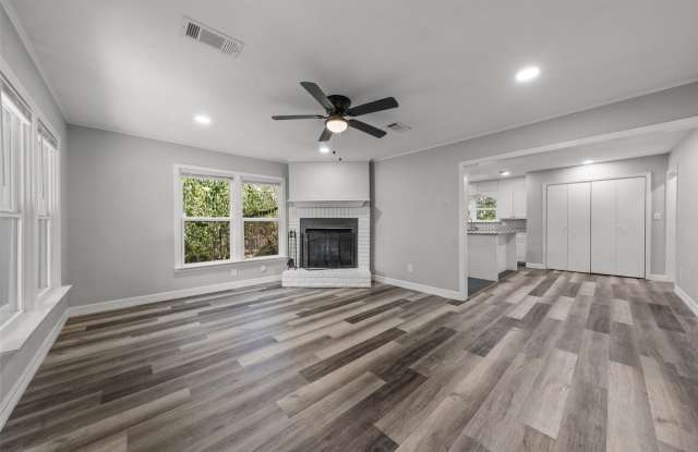 4529 Sanger Avenue Gallery 3