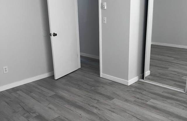 12815 Valley Avenue East Gallery 3