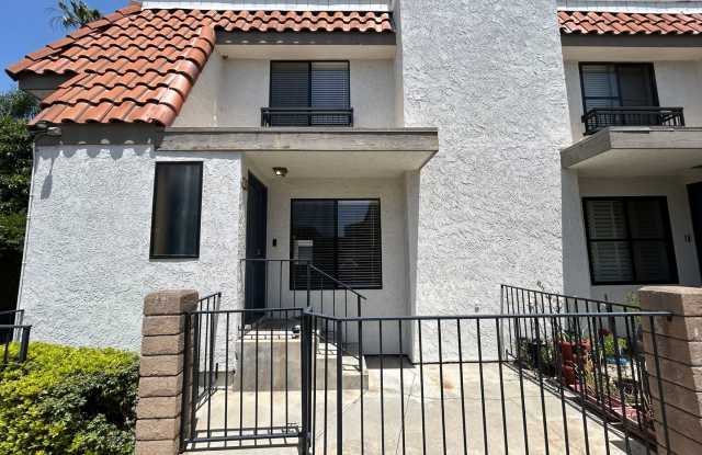 Beautifully Upgraded 2 Bed 2.5 Bath Townhome photos photos Beautifully Upgraded 2 Bed 2.5 Bath Townhome photos photos
