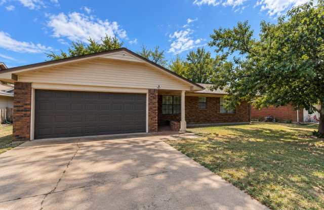 3-Bedroom Home in Eastside Lawton Gallery 1