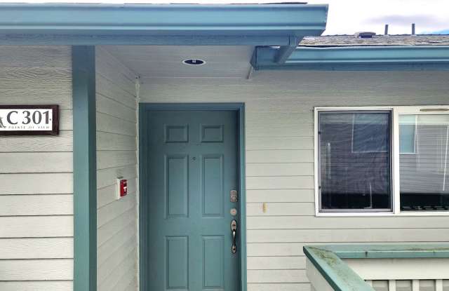 Lovely Oak Harbor Living and Pet Friendly!! photos photos