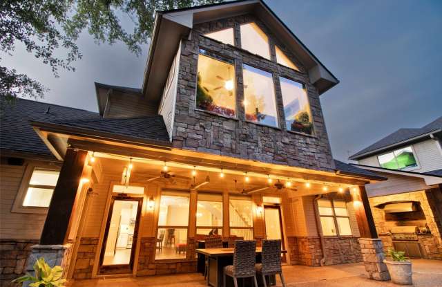 3815 Holly Ridge Drive Gallery 4