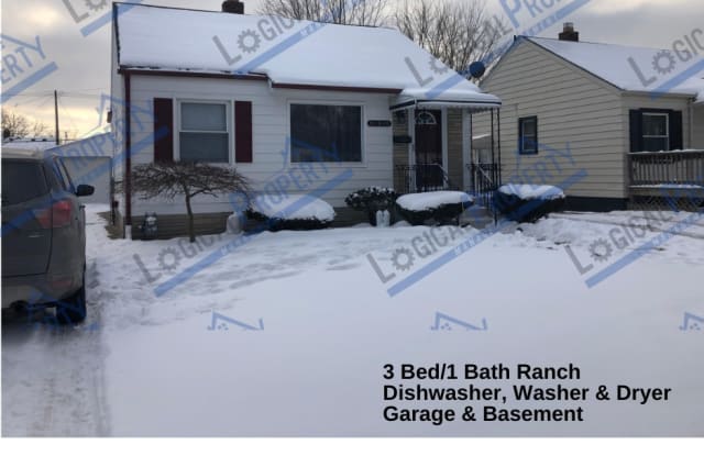 19340 Woodcrest St - 19340 Woodcrest Street, Harper Woods, MI 48225