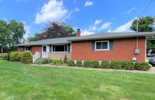 2162 Oakwood Dr - 2162 Oakwood Drive, Day Heights, OH 45150