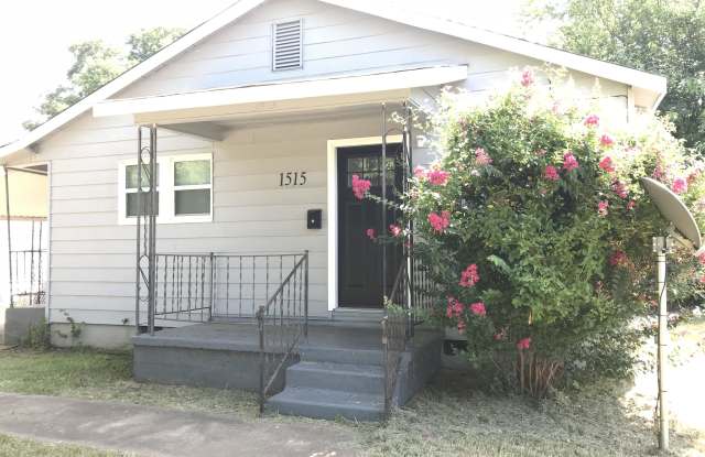 1515 N Louisa Ave photos photos