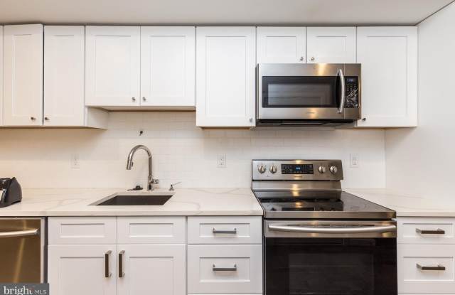 1650 POINT BREEZE AVENUE - 1650 Point Breeze Avenue, Philadelphia, PA 19145