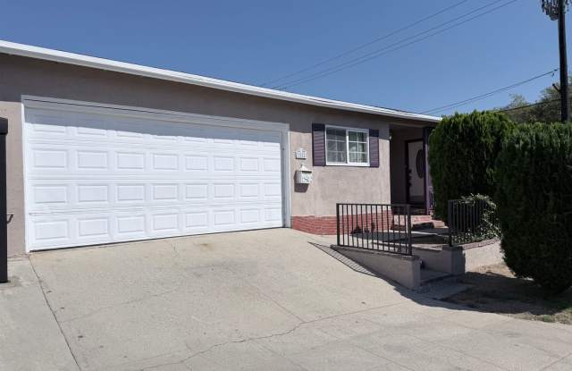 Charming 3BR / 2BA house in Altadena, located on a spacious corner lot in West Altadena. photos photos Charming 3BR / 2BA house in Altadena, located on a spacious corner lot in West Altadena. photos photos