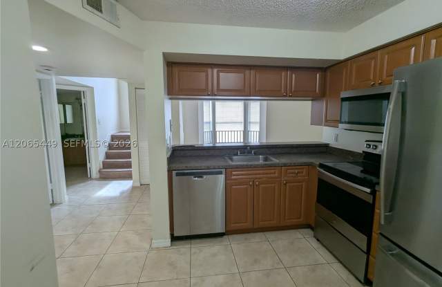 15201 Glenmoor Dr Gallery 4