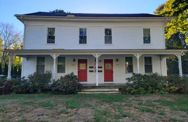 429 High St - 429 High Street, Wakefield-Peacedale, RI 02879