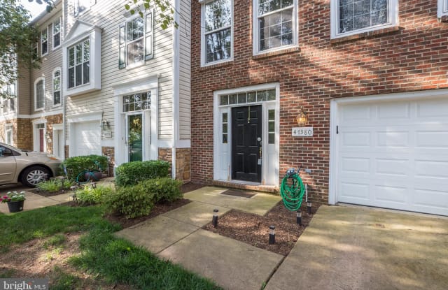 47380 VICTORIA FALLS SQUARE - 47380 Victoria Falls Square, Lowes Island, VA 20165