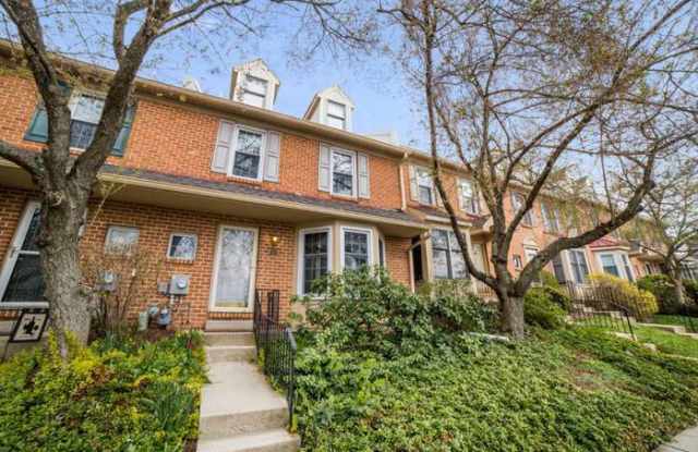 427 Oakmont Court - 427 Oakmont Court, Kulpsville, PA 19438