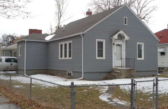 Charming 3 Bedroom Home in Historic District Gallery 1