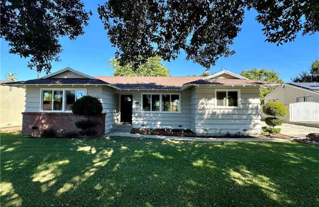 719 E Foothill Boulevard - 719 East Foothill Boulevard, Glendora, CA 91741