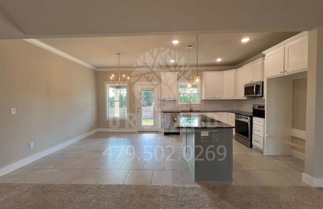 Tontitown- Single Family Home- Open Concept Cedarwood Plan Gallery 4