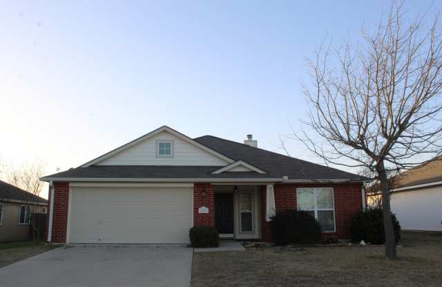 4 BEDROOM, EASY COMMUTE photos photos