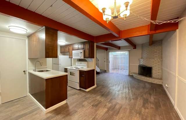 F Street (2422) photos photos F Street (2422) photos photos