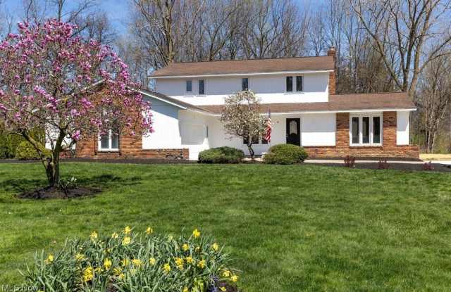 26931 Shaker Boulevard - 26931 Shaker Boulevard, Beachwood, OH 44122