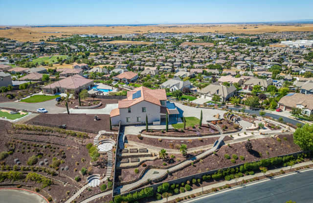 8502 Lilliput Way - 8502 Lilliput Way, El Dorado Hills, CA 95762