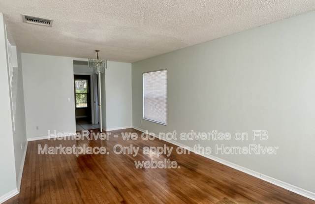 9810 Sunnyoak Dr Gallery 3