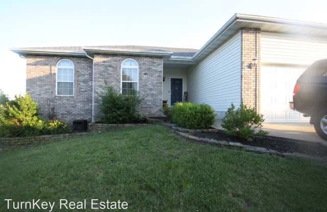 286 W Canyon Ct - 286 Canyon Court, Nixa, MO 65714