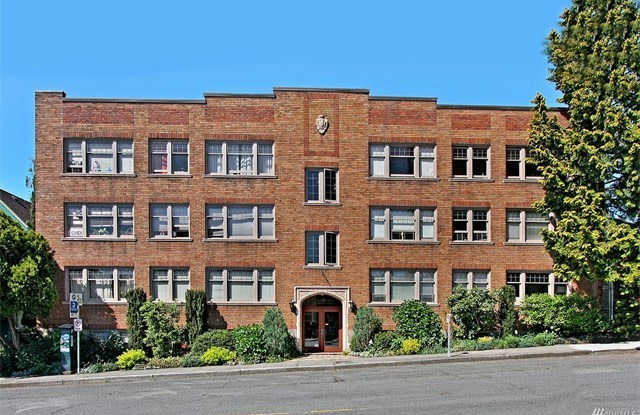 Charming Studio in U District photos photos