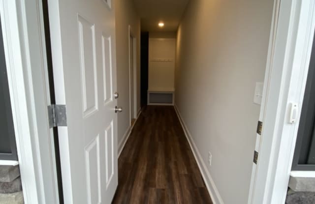 1028 Glenkirk Drive Gallery 2