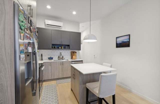 3104 SW Avalon Way #E Gallery 4