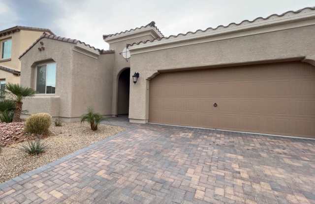 Fully Furnished Designer Home in Guard-Gated Rhodes Ranch – Short-Term Luxury Rental Gallery 3