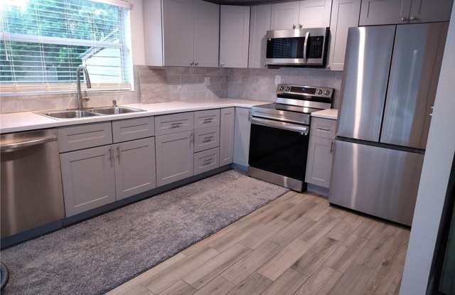 7257 Victory Road Gallery 2