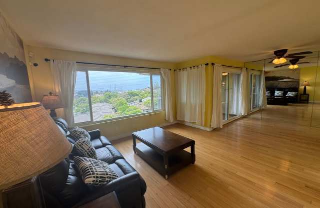 3BD/2BA HOME w/ attached garage near USD/College areas in San Diego! photos photos