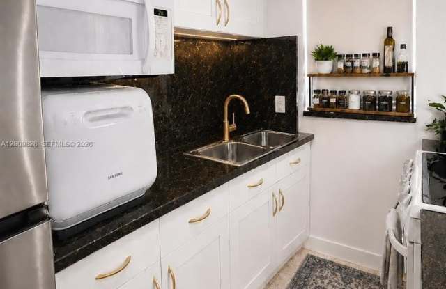 40 Salamanca Ave photos photos