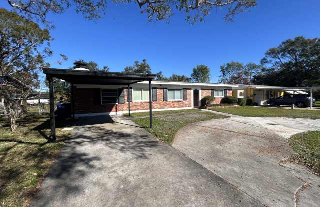 3903 W Wisconsin Ave - 3903 West Wisconsin Avenue, Tampa, FL 33616
