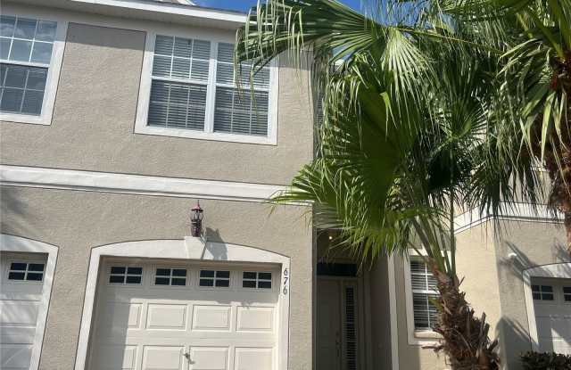 676 VALLANCE WAY NE - 676 Vallance Way Northeast, St. Petersburg, FL 33716