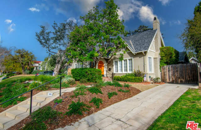 528 Wilcox Ave - 528 Wilcox Avenue, Los Angeles, CA 90004