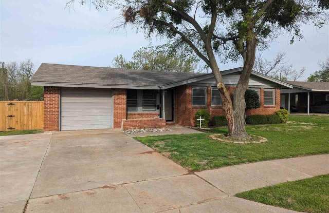 4628 UNIVERSITY AVENUE photos photos