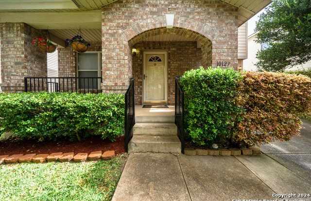 10127 AMBER FLORA DR Gallery 4