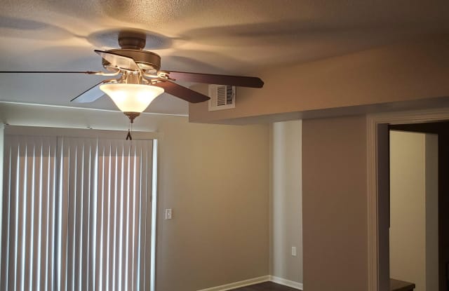 4421-A NW D'Mons Drive - 4421 NW Dmons Dr, Riverside, MO 64150